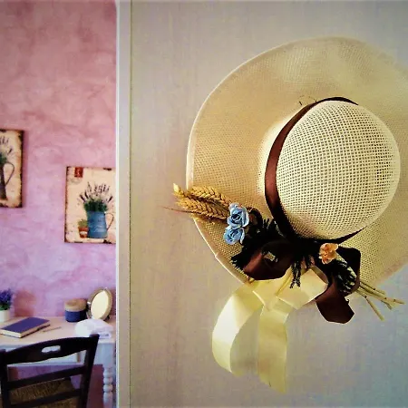 Oda ve Kahvaltı Grano E Lavanda